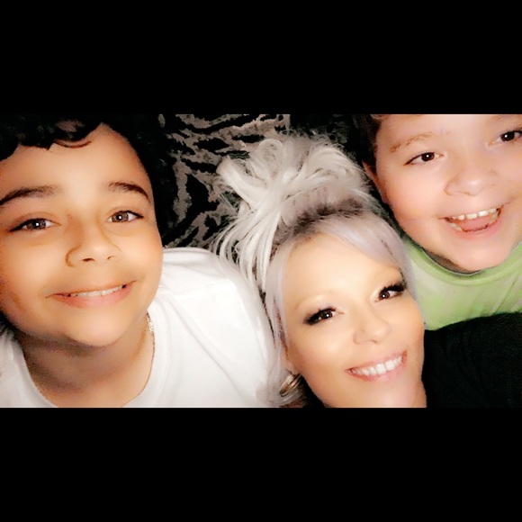 Meet your Posher, Apryl - Picture 10 of 16